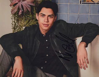 Niko Guardado autograph