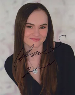 Madeline Carroll autograph