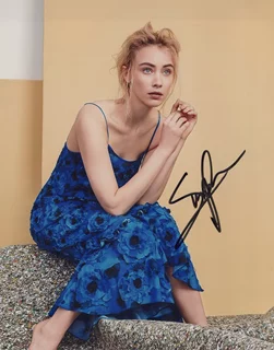 Sarah Gadon autograph