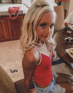 Katie Couch autograph