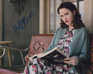 Rachel Brosnahan autograph
