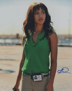 Megalyn Echikunwoke autograph