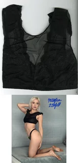 Meaghan Stanfill autograph