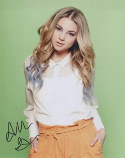 Allie Gonino autograph
