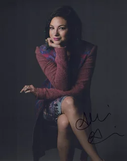 Allie Gonino autograph