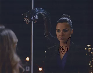 Jessica Meraz autograph