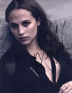 Alicia Vikander autograph