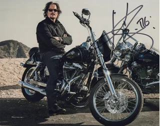 Kim Coates autograph