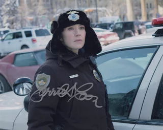 Carrie Coon autograph