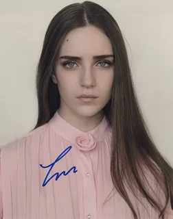 Talia Ryder autograph