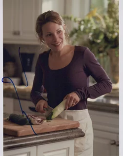 Lili Taylor autograph