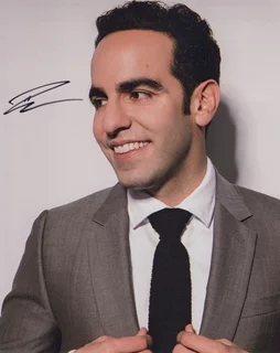 Dan Ahdoot autograph