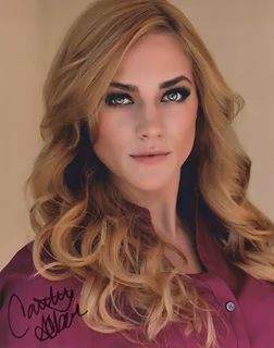 Courtney Akbar autograph