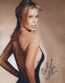 Cheryl Hines autograph