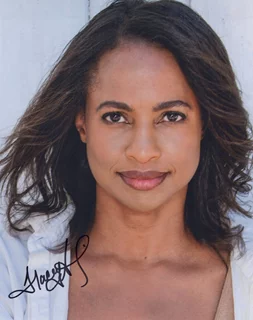 Tracey Leigh autograph