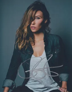 Rebecca Lee Robertson autograph