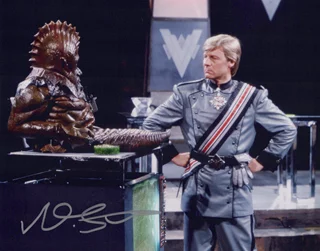 Nabil Shaban autograph