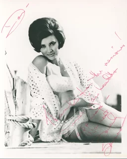 Beverly Sassoon autograph