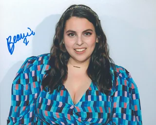 Beanie Feldstein autograph