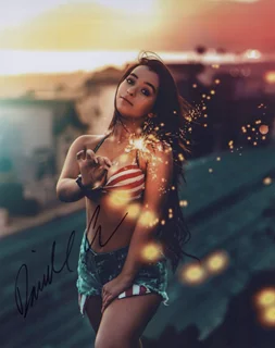 Danielle Cohn autograph