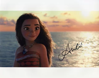 Auli'i Cravalho autograph