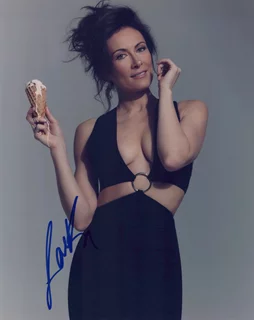 Laura Benanti autograph