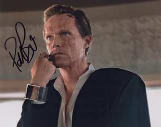 Paul Bettany autograph