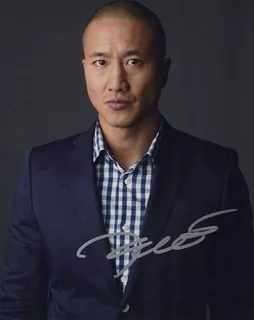 Terry Chen autograph