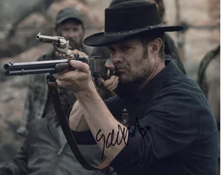 Garret Dillahunt autograph