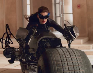 Anne Hathaway autograph