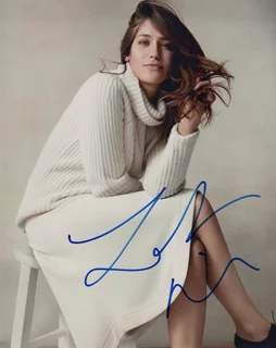 Lola Kirke autograph