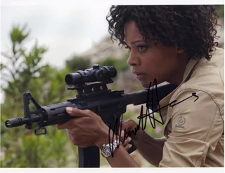 Naomie Harris autograph