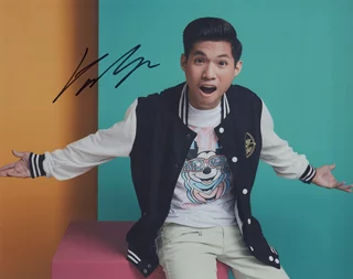 Gabe De Guzman autograph