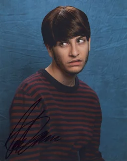 Noah Grossman autograph