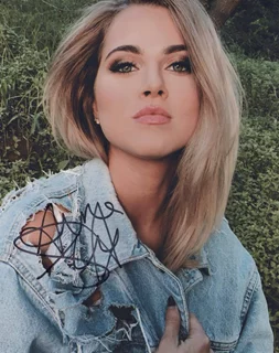 Anne Winters autograph