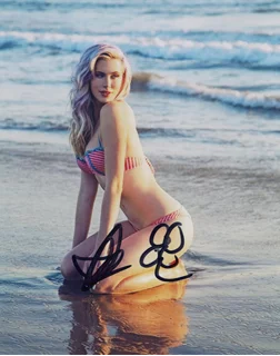 Ireland Baldwin autograph