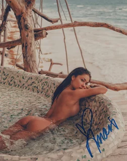 Arianny Celeste autograph