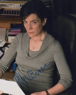 Harriet Walter autograph