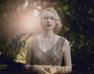 Rachelle Henry autograph