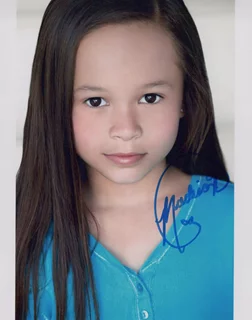 Madison Horcher autograph