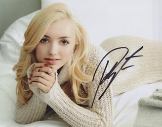 Peyton Roi List autograph
