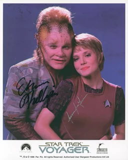 Star Trek Voyager autograph