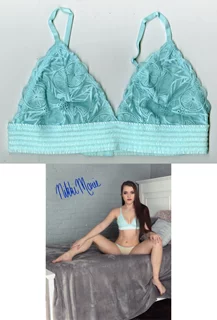 Nikki Marie autograph