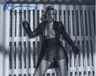 Ashley Mattingly autograph