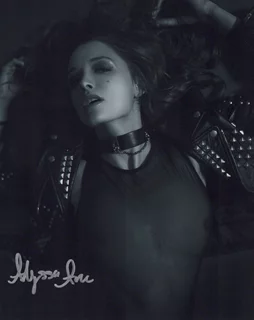 Alyssa Arce autograph