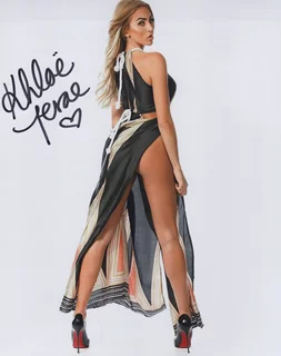 Khloe Terae autograph