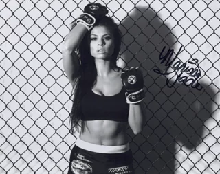 Marissa Jade autograph