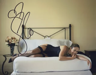 Jennifer Lopez autograph