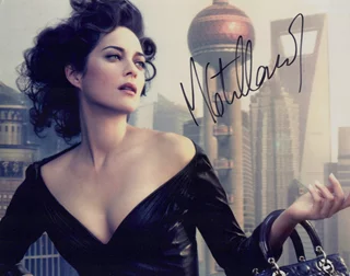 Marion Cotillard autograph