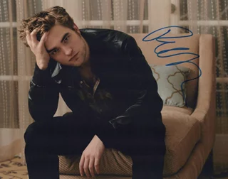 Robert Pattinson autograph